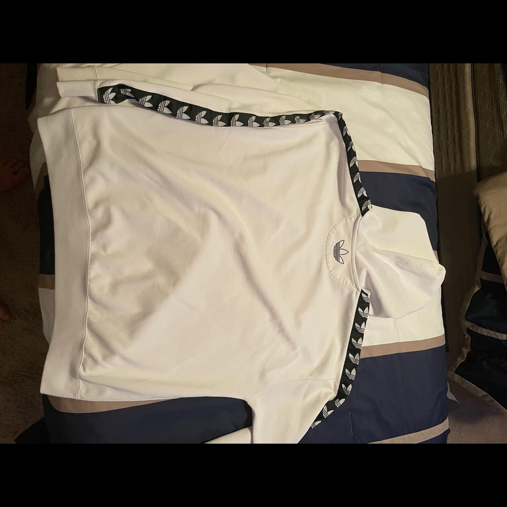 Adidas jacket - Picture 2 of 4
